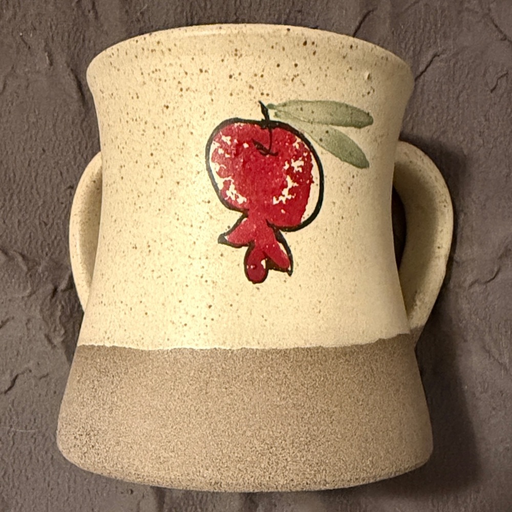 Pomegranate Hand Washing Cup NWOT